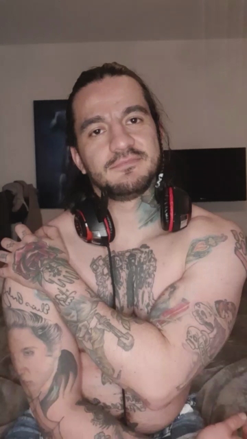 Gisli_33  18-11-2021 video booty